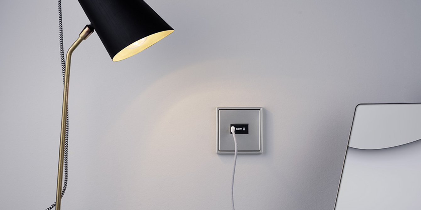 Ladegerät USB PD 60 bei Elkom Nord GmbH in Nürnberg