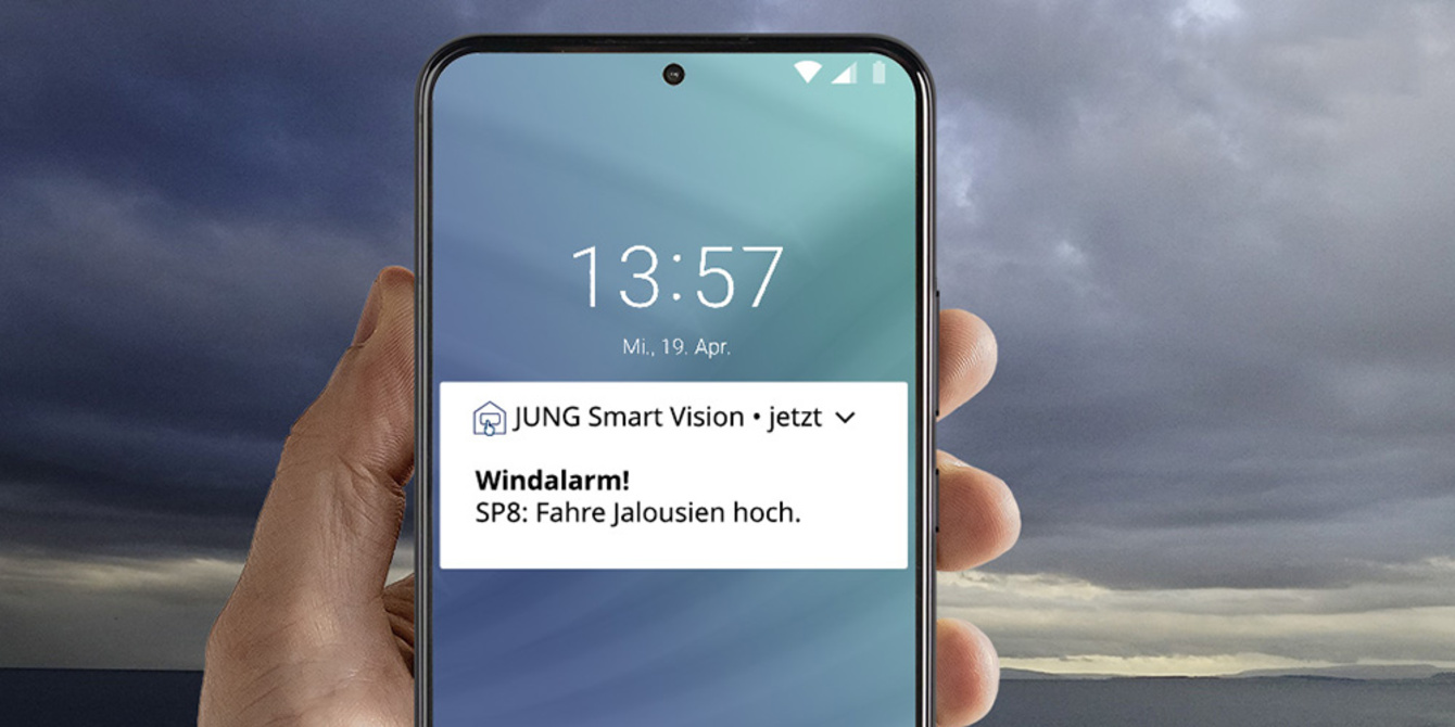 JUNG Smart Panel 8 bei Elkom Nord GmbH in Nürnberg