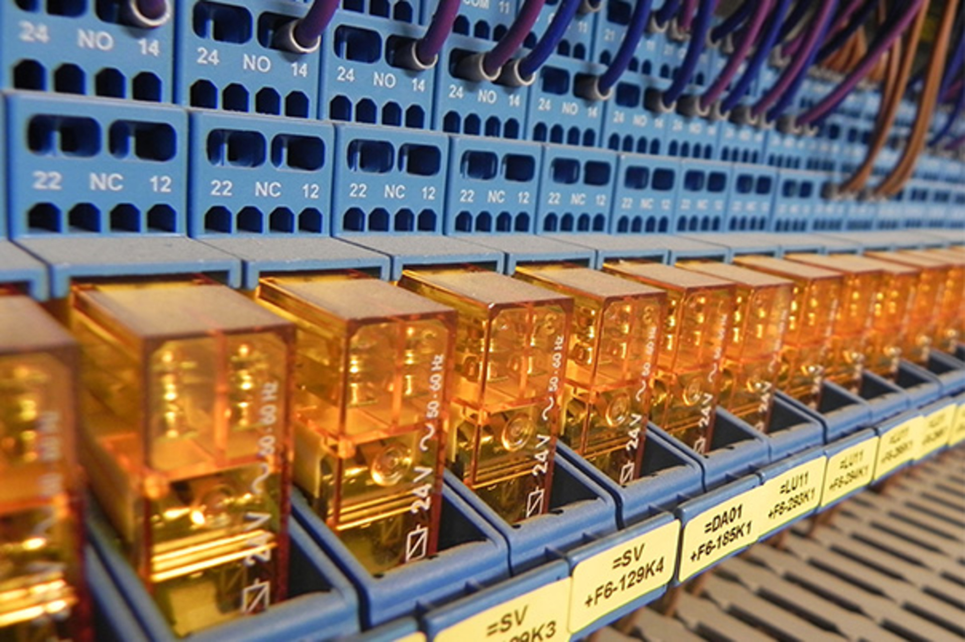 Elektro bei Elkom Nord GmbH in Nürnberg