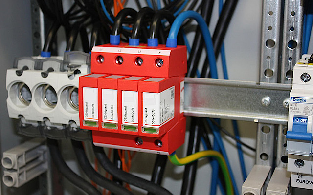Über­spannungs­schutz bei Elkom Nord GmbH in Nürnberg